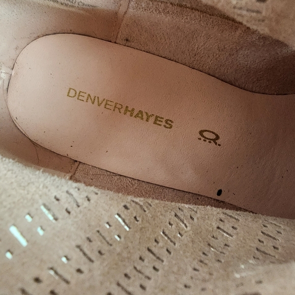 Denver Hayes Pink Suede Leather Ankle Bootie Perforated Almond Toe Size 9 - Picture 2 of 15